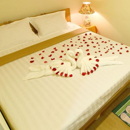 Shwe Htee Guest House Янгон Экстерьер фото