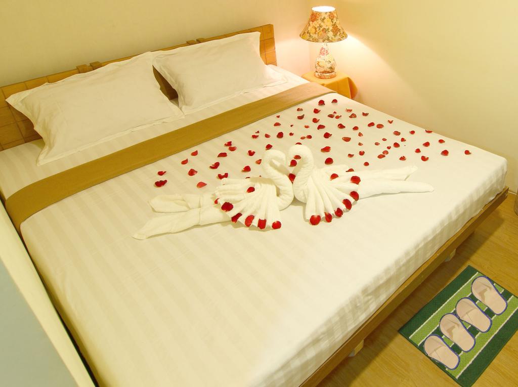 Shwe Htee Guest House Янгон Экстерьер фото