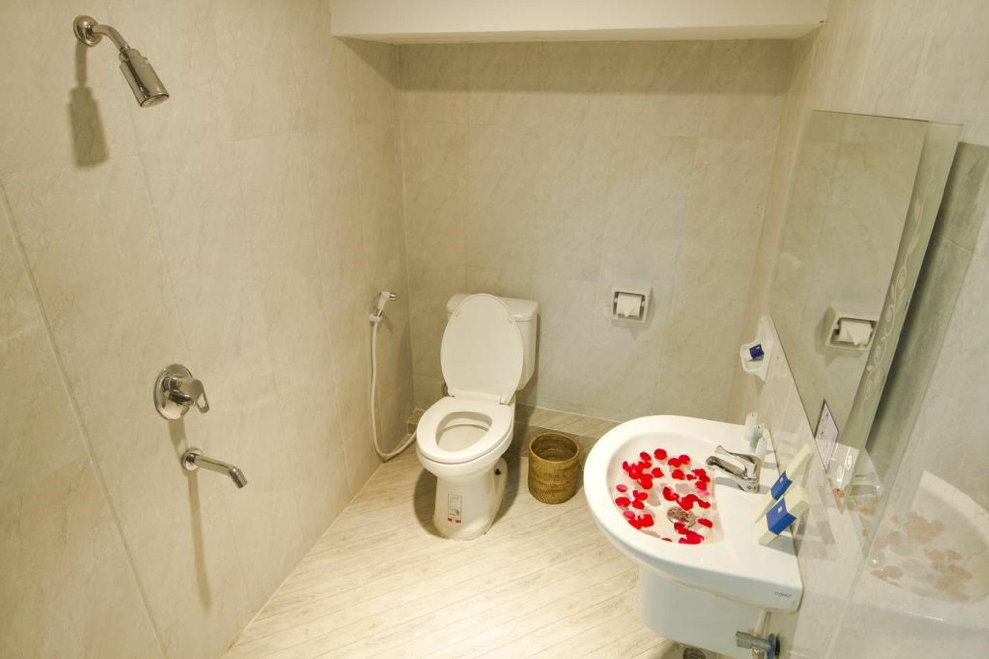 Shwe Htee Guest House Янгон Экстерьер фото